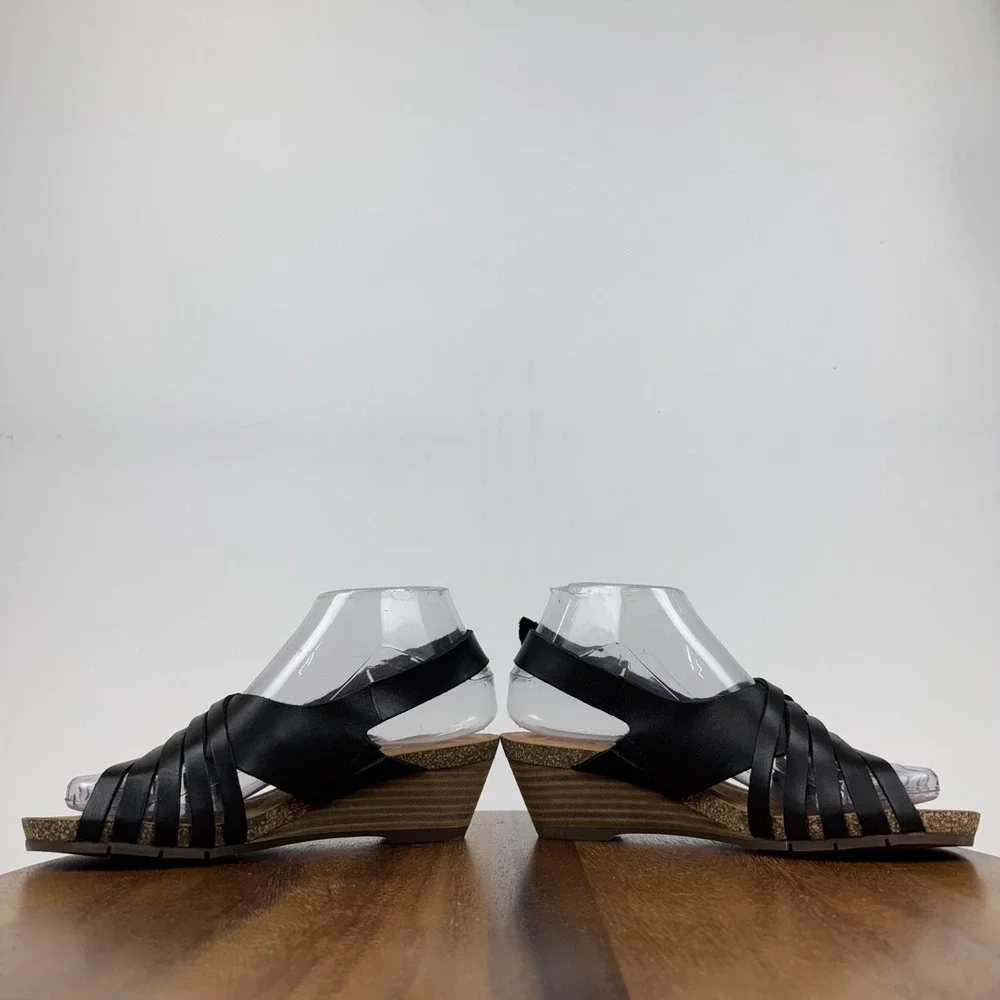 New Womens Earth Hartie Black Leather Strappy Slingback Wedge Sandals Size 6.5 M